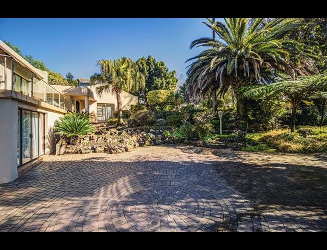 4 BEDROOM HOUSE FOR SALE IN ST ANDREWS